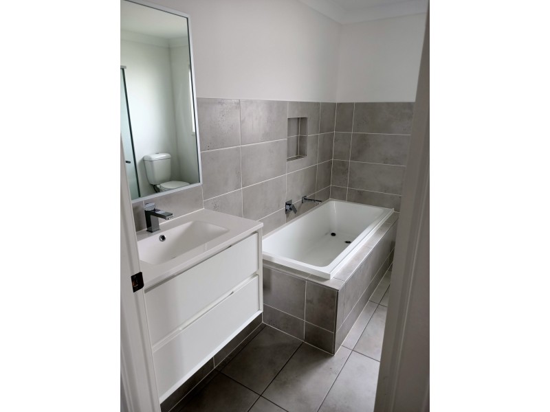 13 HIBBARD COURT, Collingwood Park QLD 4301