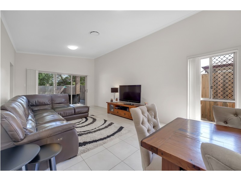 33 Biarra Street, Deagon QLD 4017