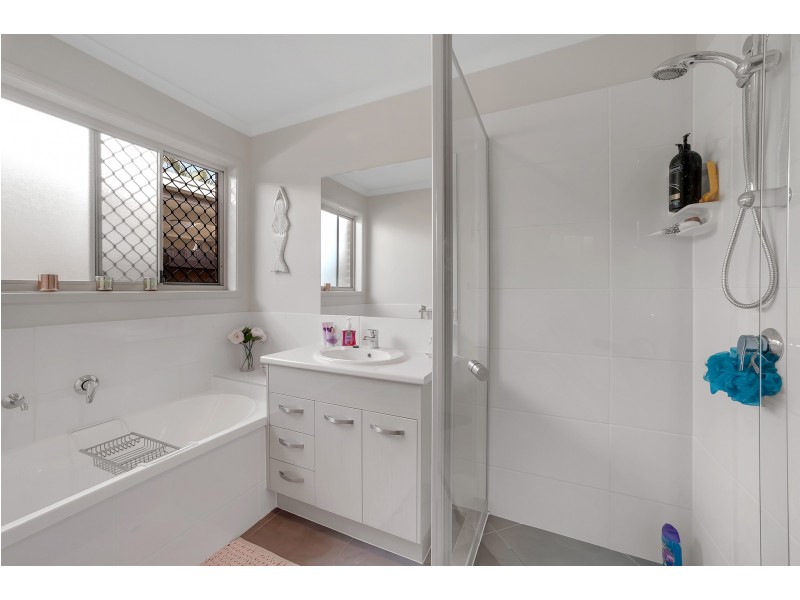 33 Biarra Street, Deagon QLD 4017