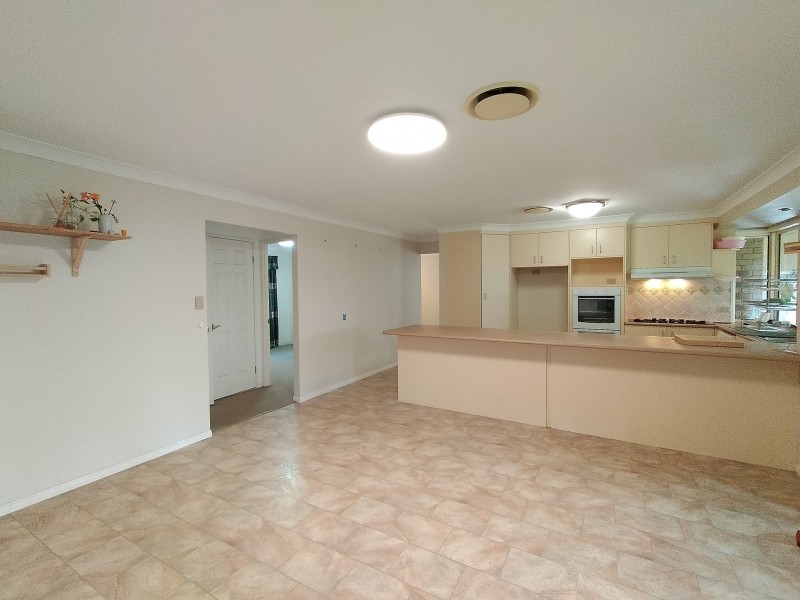 7 Lorenc Place, Bridgeman Downs QLD 4035