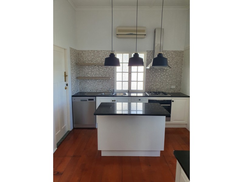 15 Rhyndarra st, Yeronga QLD 4104