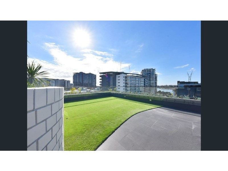 801/31 Wyandra Street, Teneriffe QLD 4005