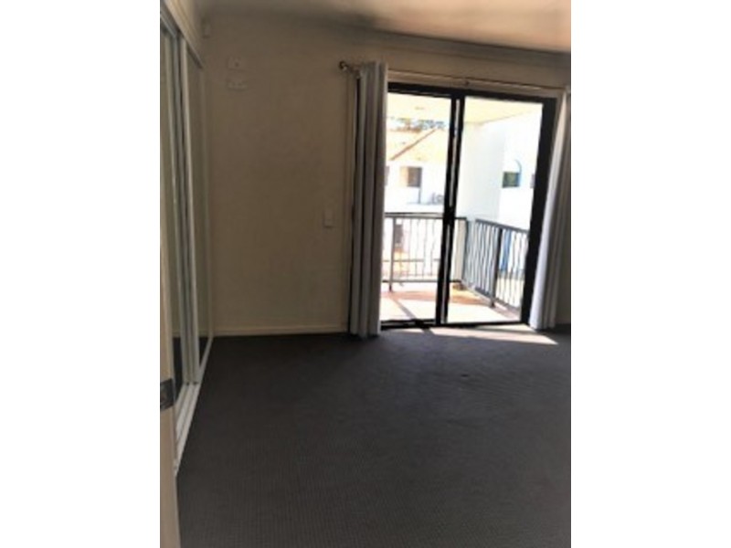 2104/2214 Gold Coast Highway, Mermaid Waters QLD 4218