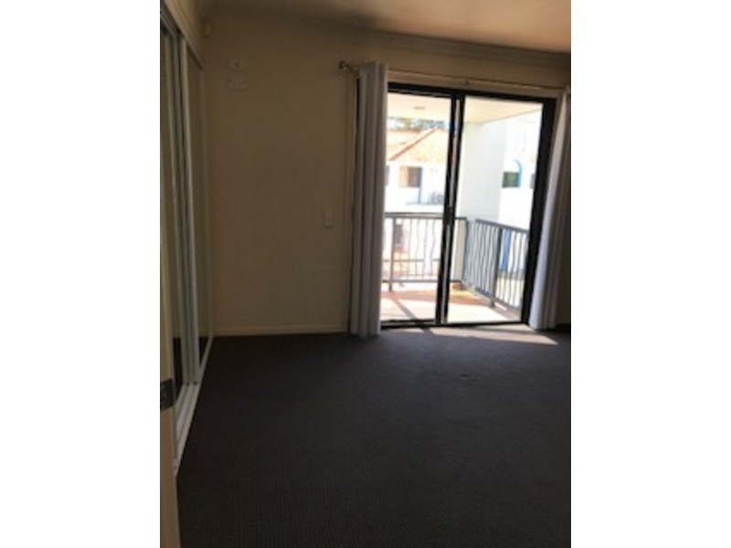2104/2214 Gold Coast Highway, Mermaid Waters QLD 4218