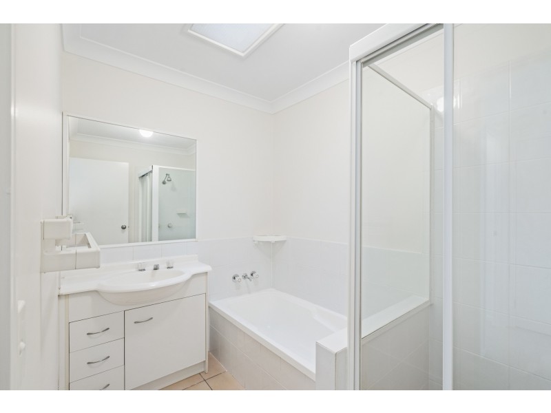 17/19 Harrow Place, Arundel QLD 4214