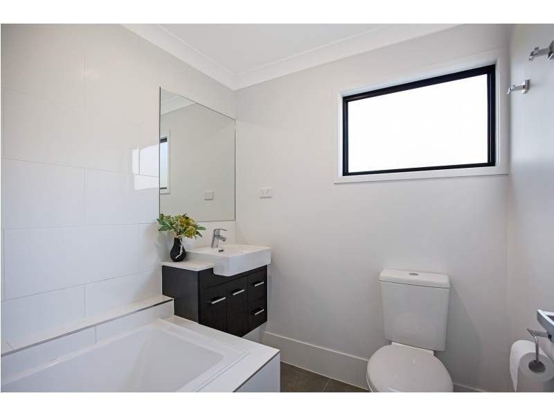 2/21 Northcliffe Street, Murarrie QLD 4172