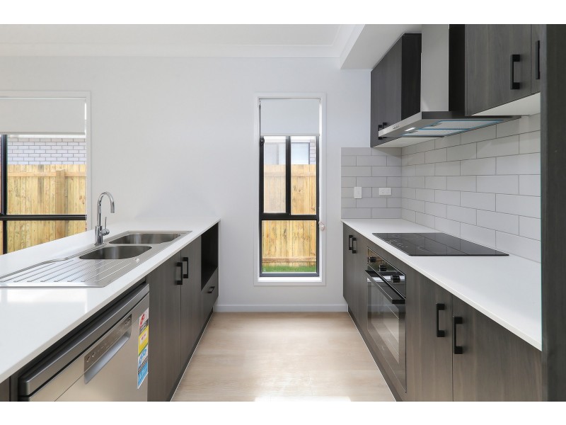 46 Aaron Circuit, Browns Plains QLD 4118