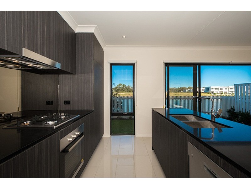 1 Ancora Crescent, Hope Island QLD 4212