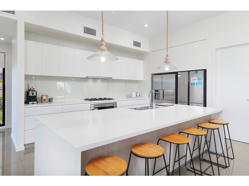 1043 Edgecliff Drive, Sanctuary Cove QLD 4212