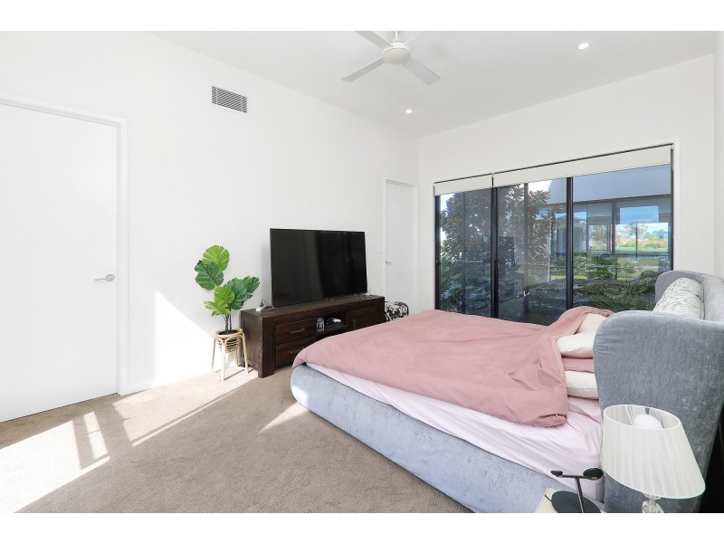 1043 Edgecliff Drive, Sanctuary Cove QLD 4212