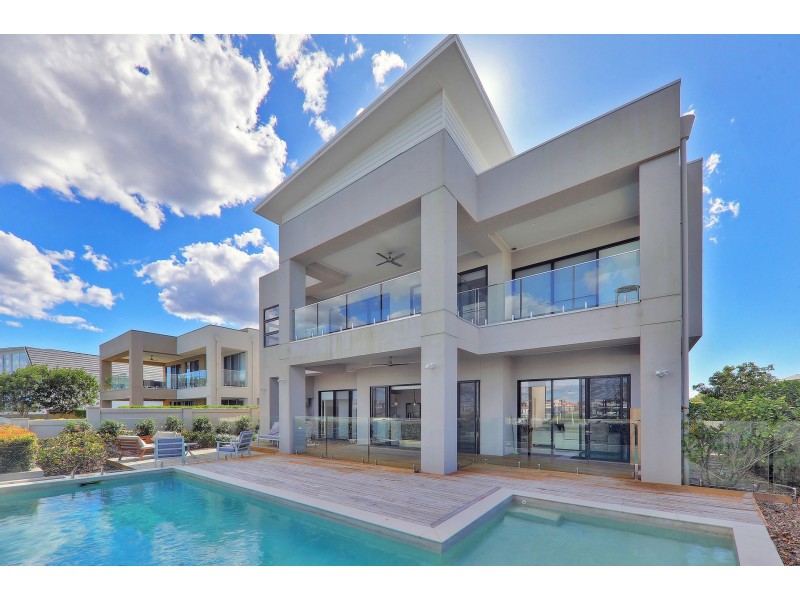 1043 Edgecliff Drive, Sanctuary Cove QLD 4212