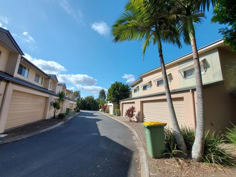 45/2 Weir Drive, Upper Coomera QLD 4209