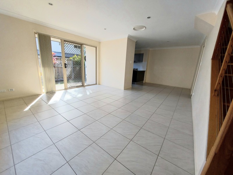 45/2 Weir Drive, Upper Coomera QLD 4209