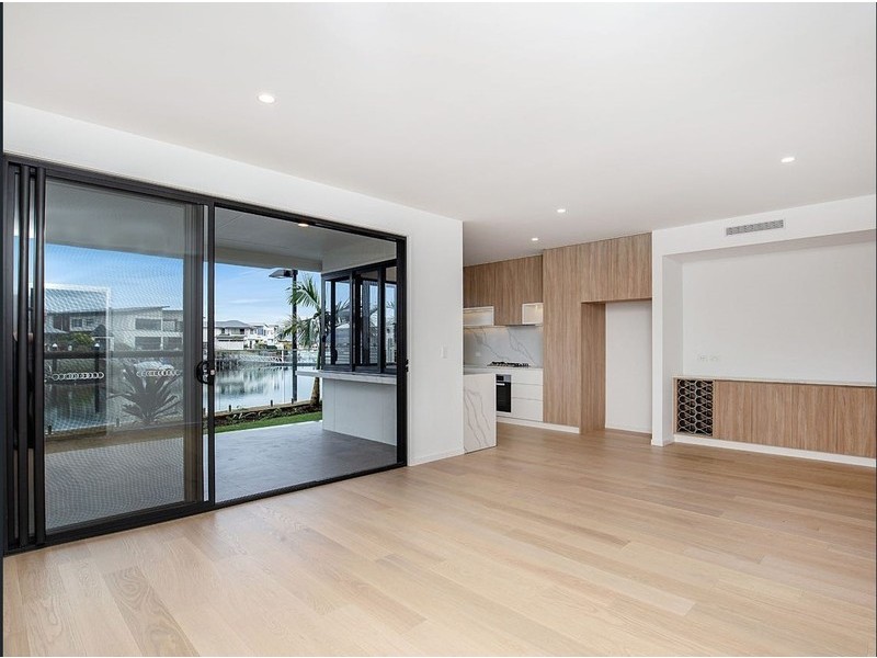 19/72 Palladium Blvd, Hope Island QLD 4212