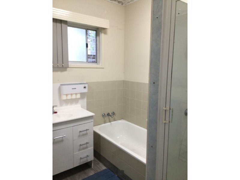 53 Clarence Baker Dr, Middlemount QLD 4746