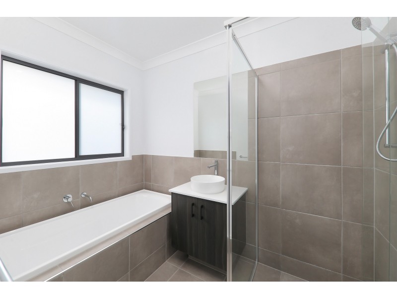 64 Aaron Circuit, Browns Plains QLD 4118