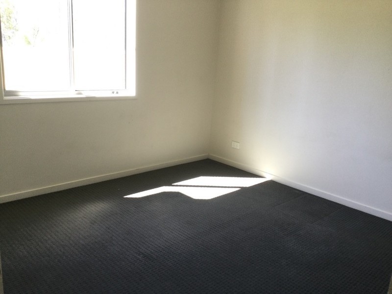 1/73 Centenary Dr Nth, Middlemount QLD 4746