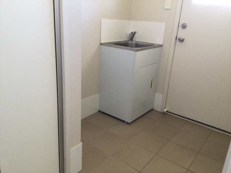 1/73 Centenary Dr Nth, Middlemount QLD 4746