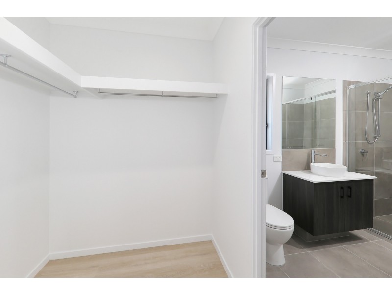 62 Aaron cct, Browns Plains QLD 4118