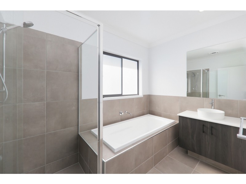 62 Aaron cct, Browns Plains QLD 4118