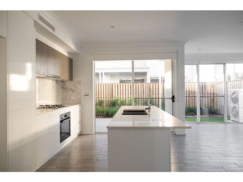 21/6 Park Cove Blvd, Hope Island QLD 4212
