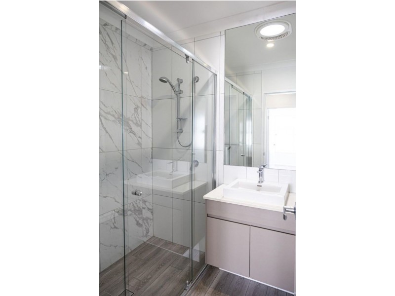 21/6 Park Cove Blvd, Hope Island QLD 4212