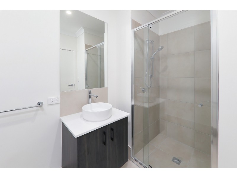 B/6 Chloe Street, Browns Plains QLD 4118