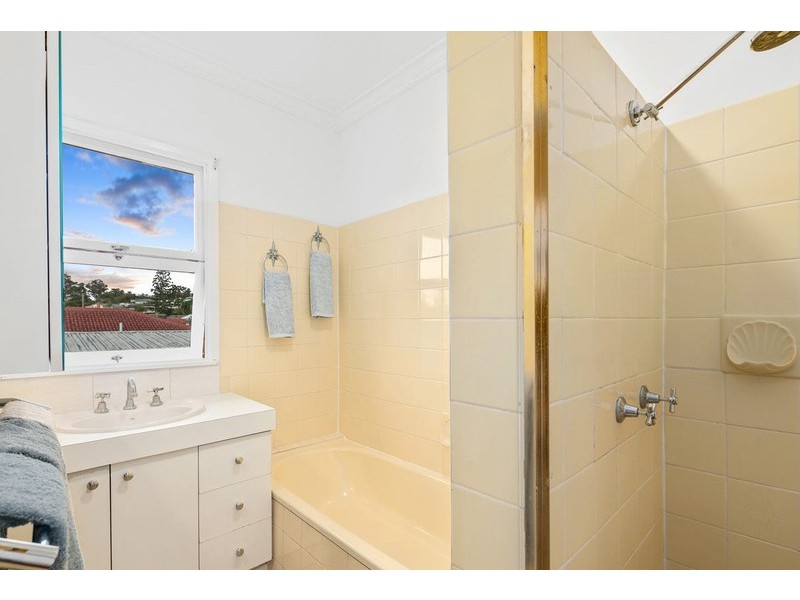 11 Dalgety Street, Mount Gravatt East QLD 4122