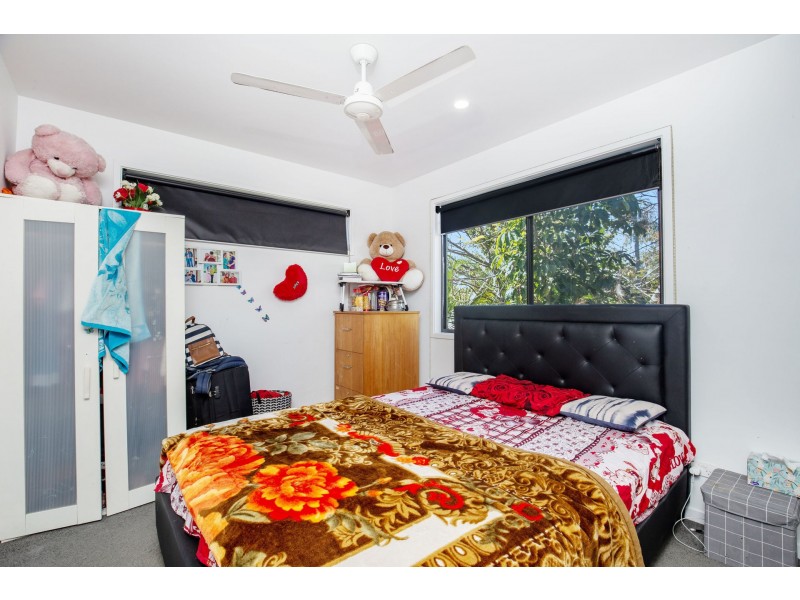 1/122 Eugaree Street, Southport QLD 4215