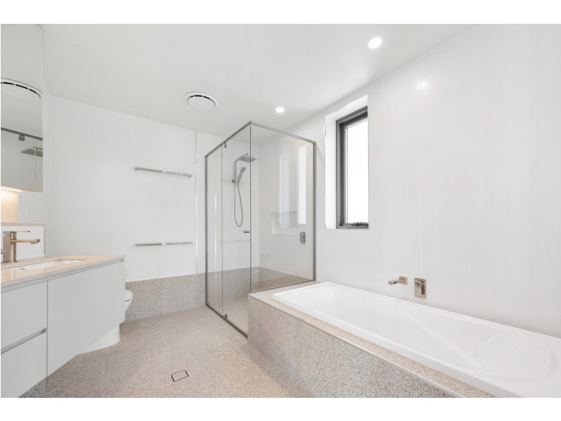 20/10 Amersham, West End QLD 4101