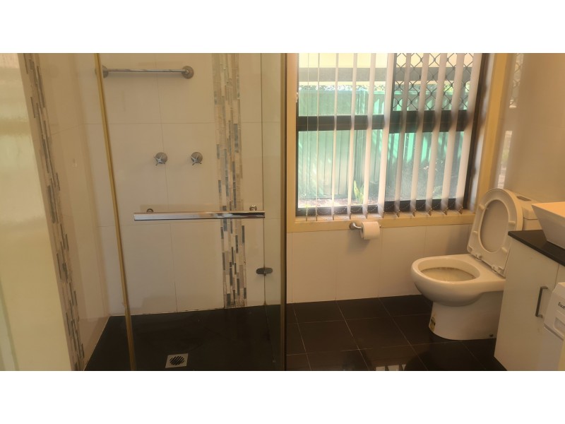 8b/212 Central Street, Labrador QLD 4215