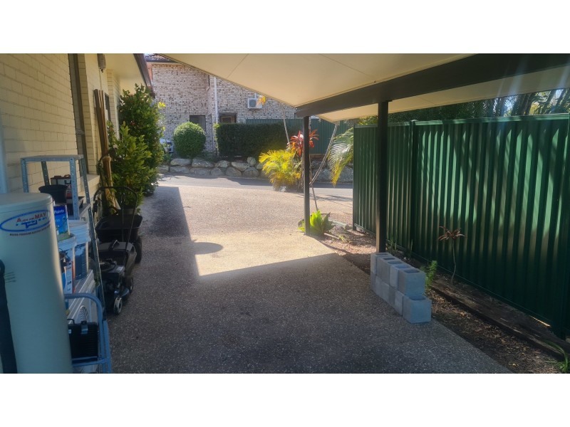 8b/212 Central Street, Labrador QLD 4215