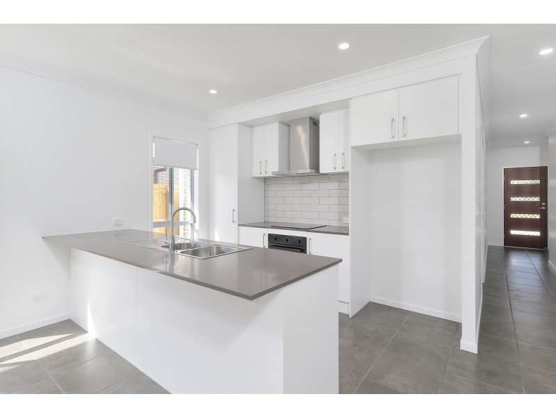 19 Aaron Cct, Browns Plains QLD 4118