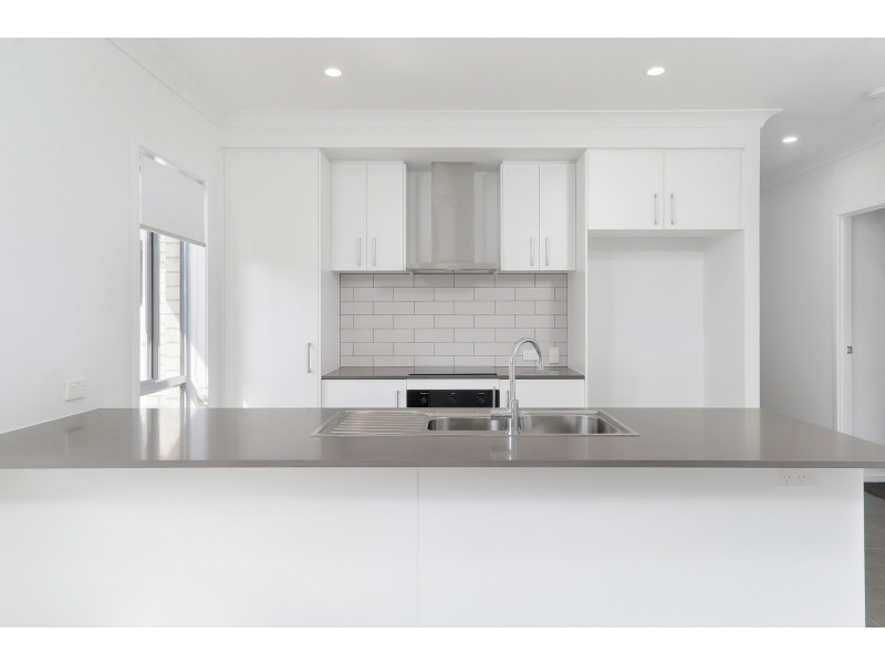 19 Aaron Cct, Browns Plains QLD 4118