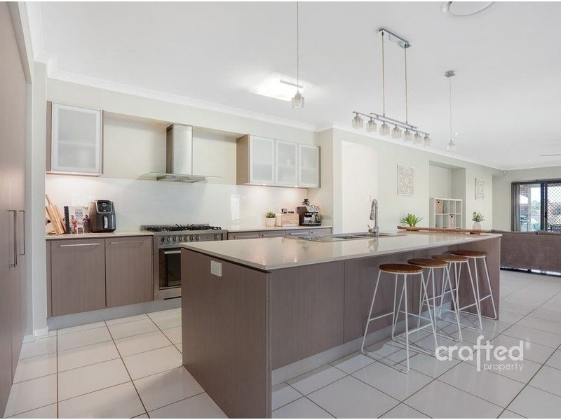 14 Border Crescent, New Beith QLD 4124