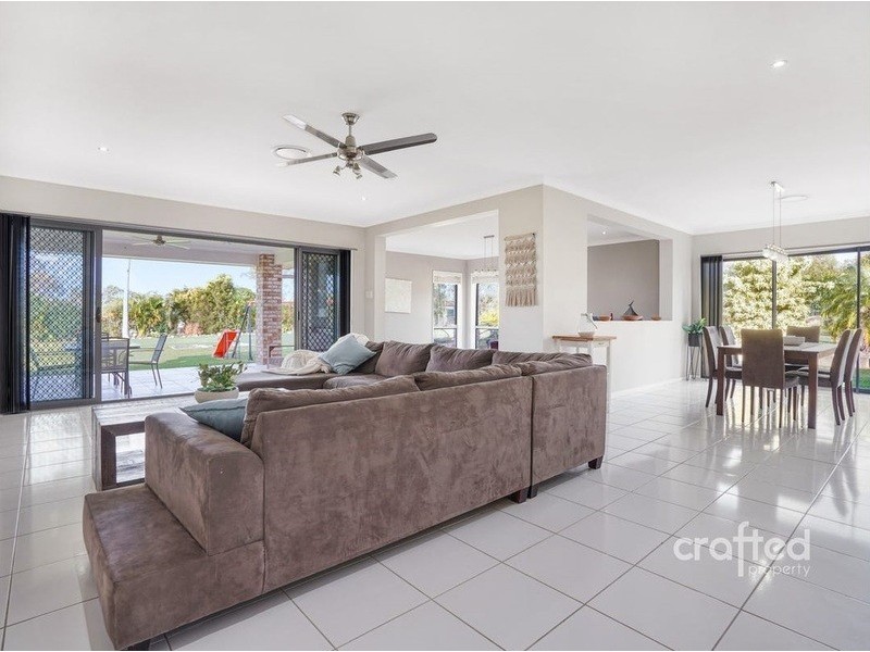 14 Border Crescent, New Beith QLD 4124