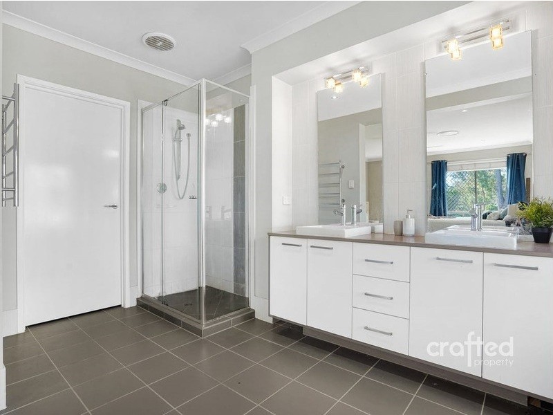 14 Border Crescent, New Beith QLD 4124