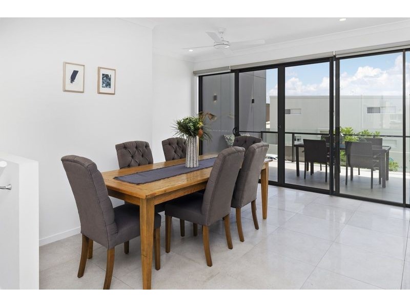 43 Park Cove Blvd, Hope Island QLD 4212