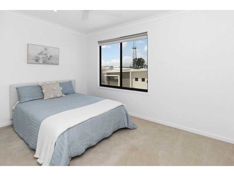 43 Park Cove Blvd, Hope Island QLD 4212