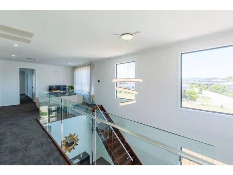 29 Santa Monica Blvd, Hope Island QLD 4212