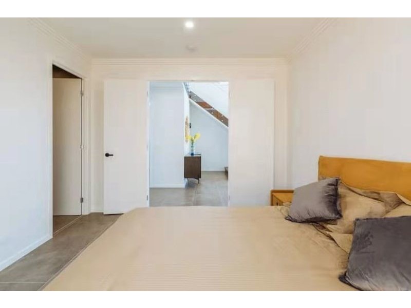 29 Santa Monica Blvd, Hope Island QLD 4212