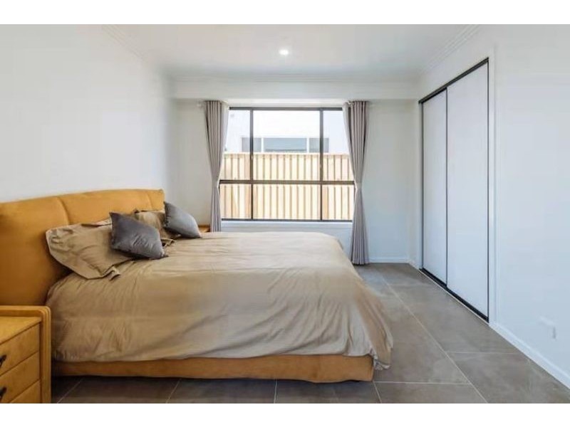 29 Santa Monica Blvd, Hope Island QLD 4212