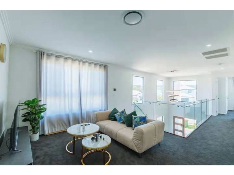 29 Santa Monica Blvd, Hope Island QLD 4212