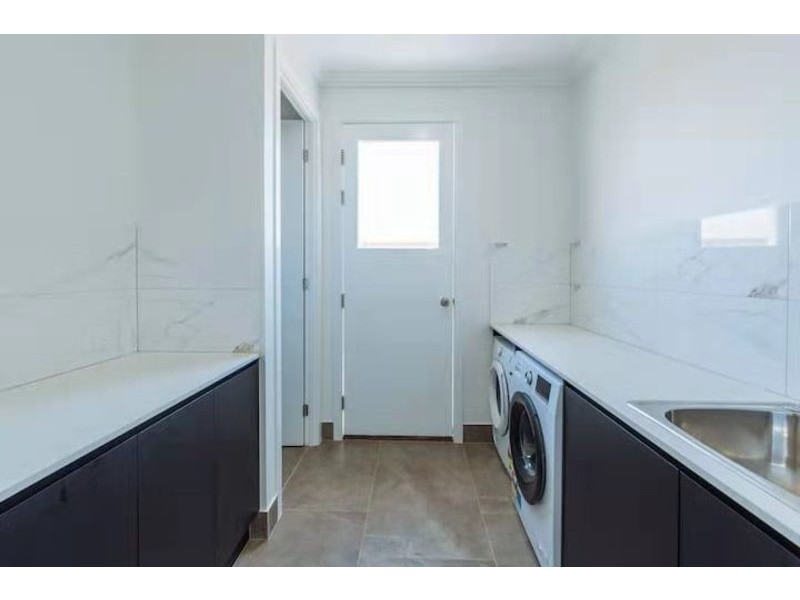 29 Santa Monica Blvd, Hope Island QLD 4212