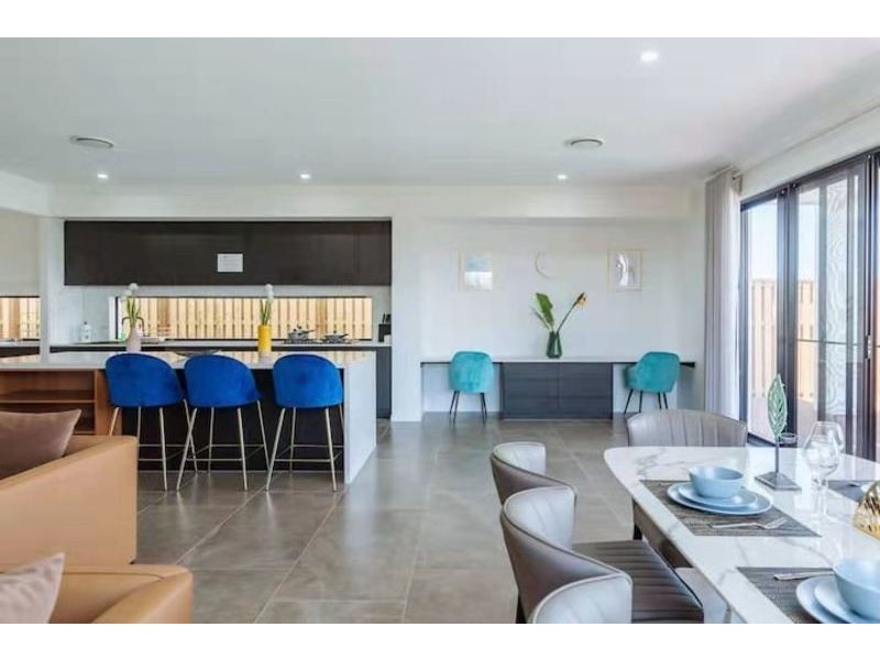 29 Santa Monica Blvd, Hope Island QLD 4212