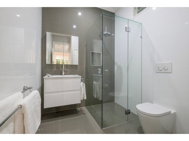 95 Lancaster Street, Coorparoo QLD 4151