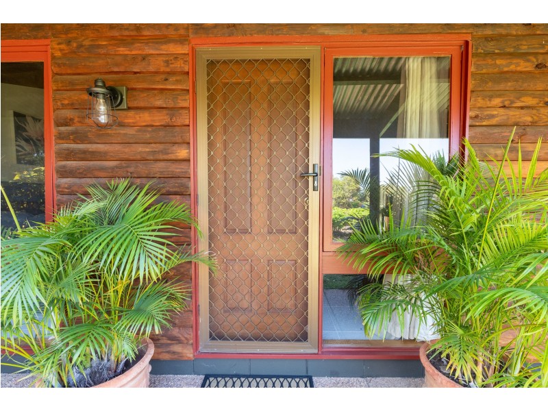 2B Andrews Rd, Emerald QLD 4720