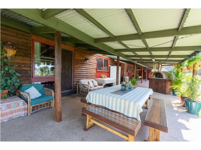 2B Andrews Rd, Emerald QLD 4720