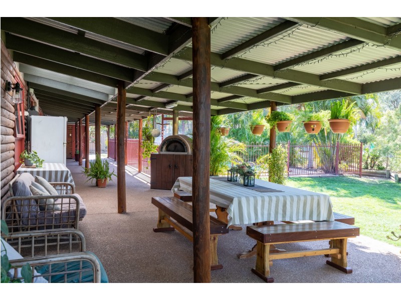 2B Andrews Rd, Emerald QLD 4720