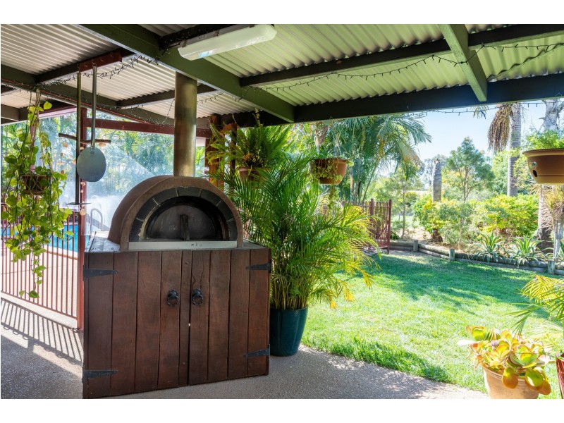 2B Andrews Rd, Emerald QLD 4720